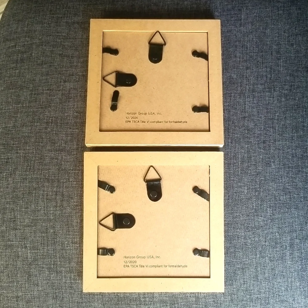 2 Decorative Pictures NEW